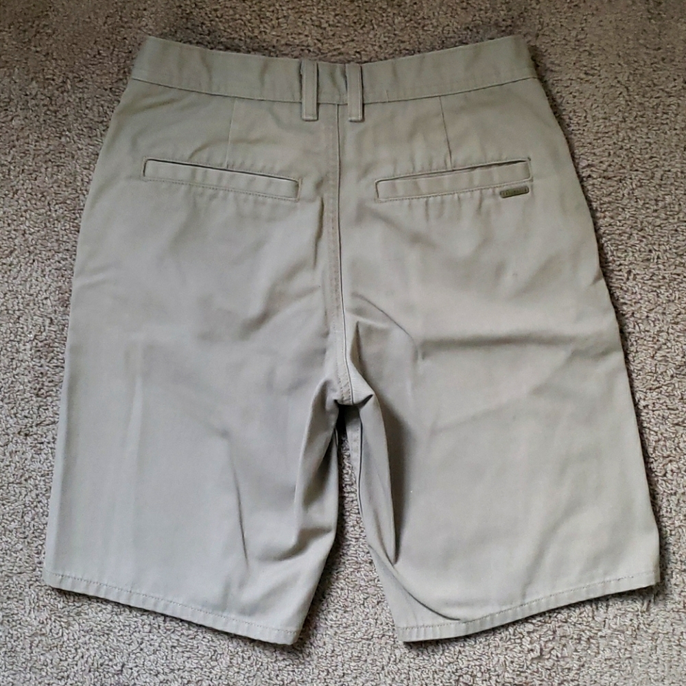 FREEWORLD Shorts - Picture 2 of 4